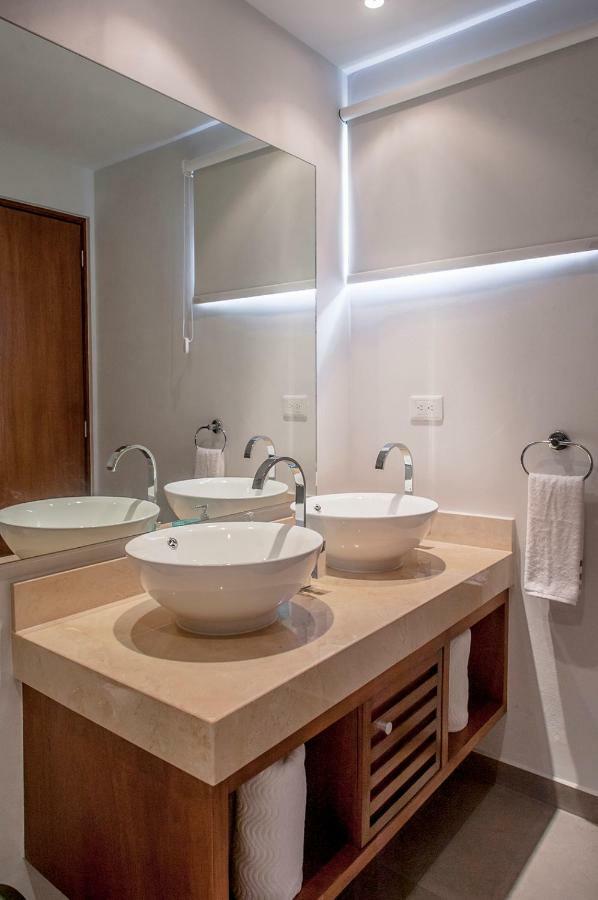 Gulliver Condo - Free Beach Club Access & Bikes 툴룸 외부 사진